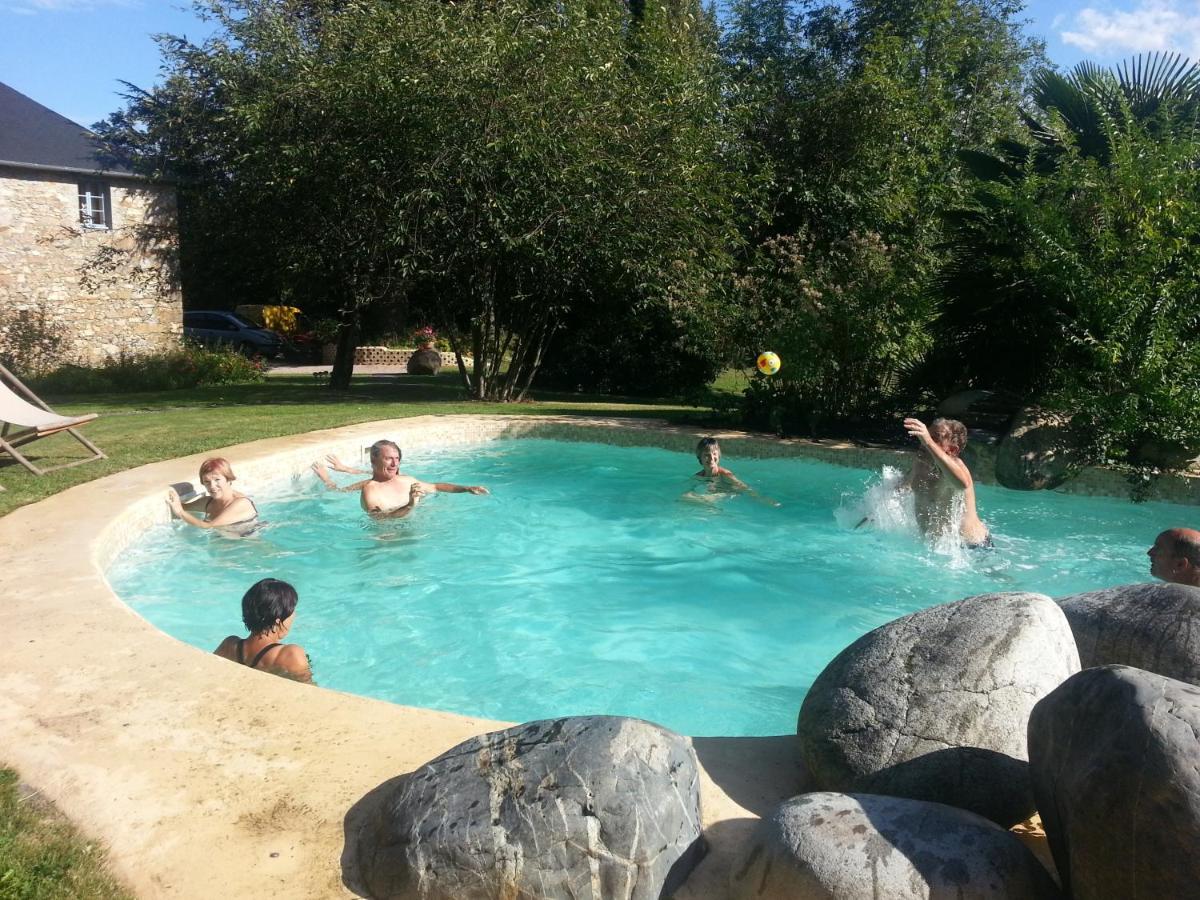 Domaine Vega Bed & Breakfast Saint-Arroman  Exterior foto